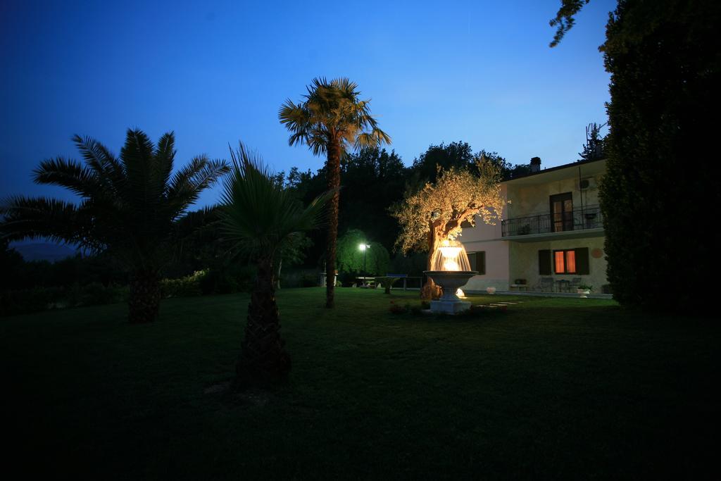 Il Villino Agriturismo B&B Belforte del Chienti Exterior foto